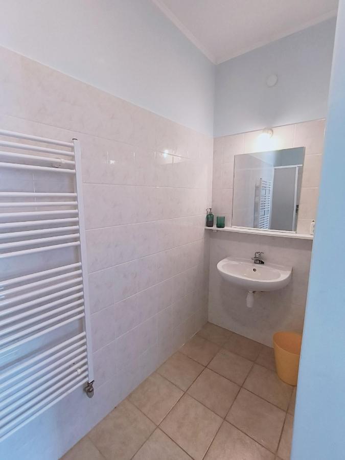 Cozy Room With Garden In Bratislava Bagian luar foto