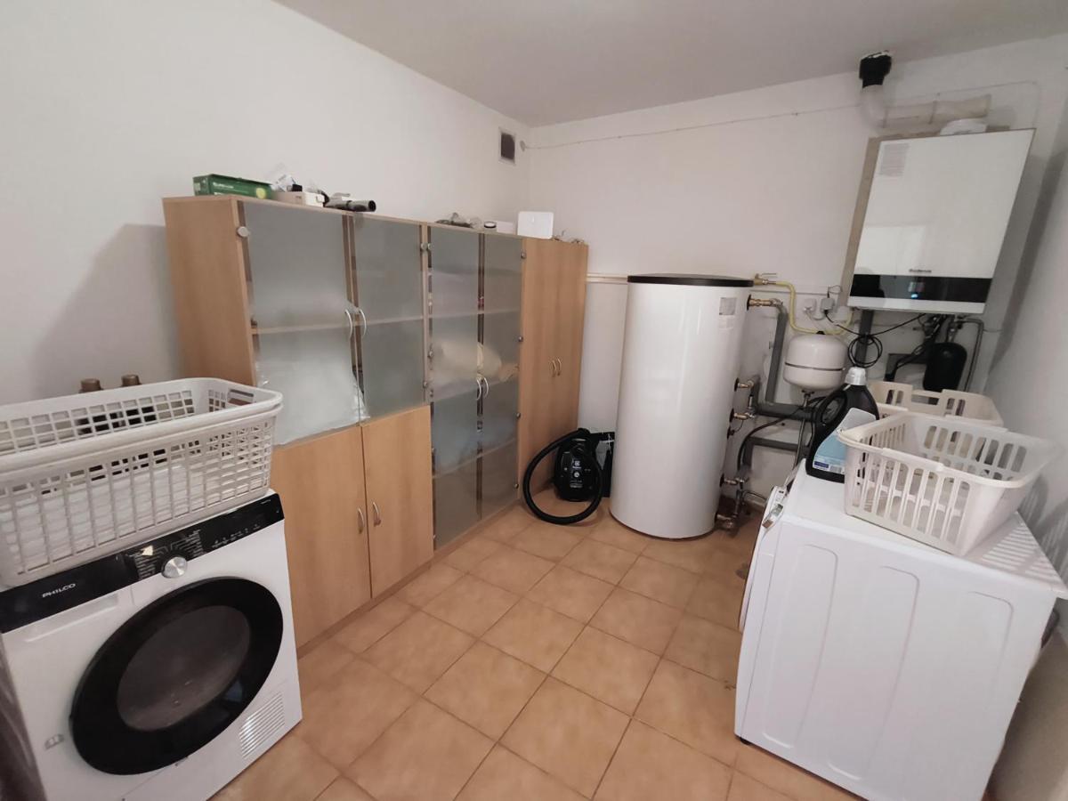 Cozy Room With Garden In Bratislava Bagian luar foto